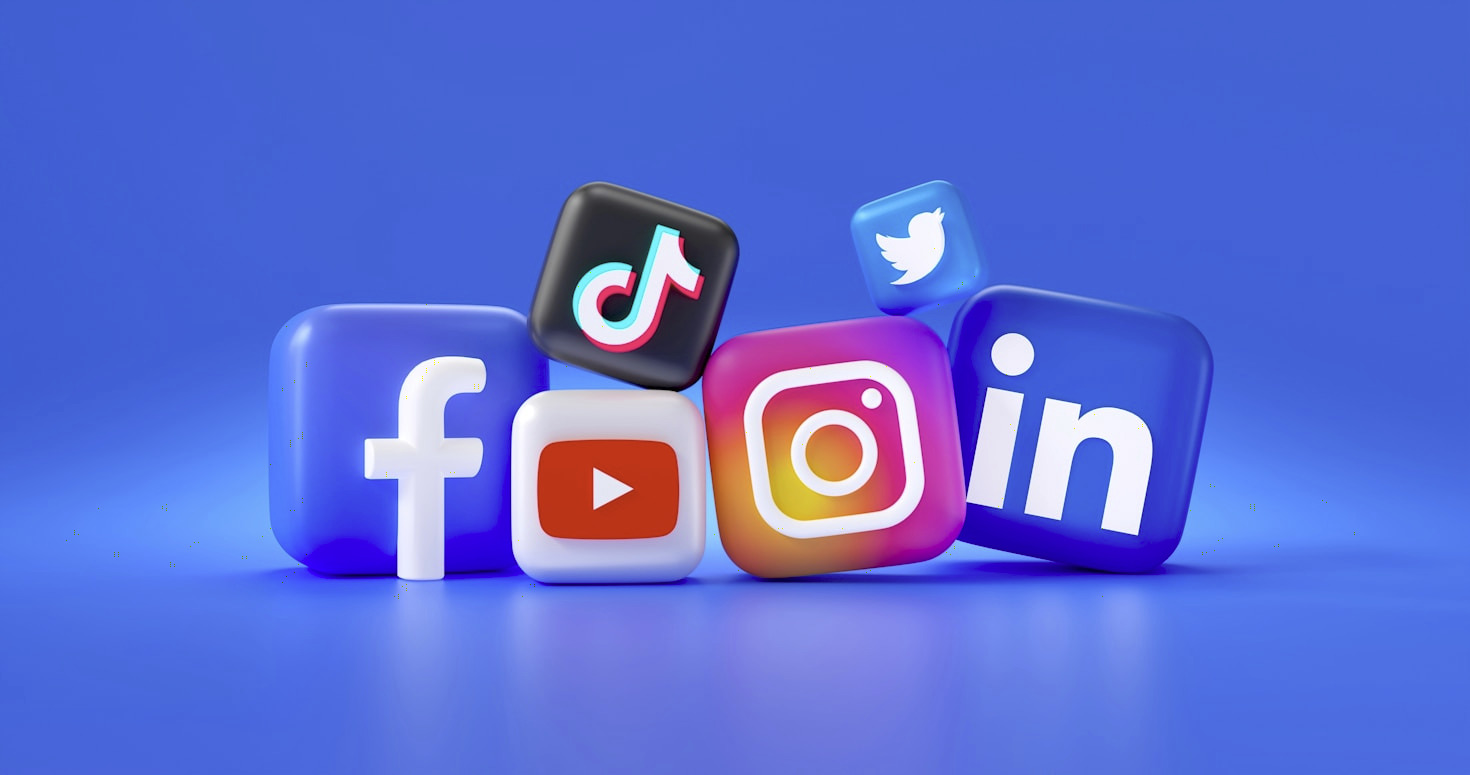 Social Media Graphics 101: Dimensions, Best Practices, and Common Mistakes to Avoid